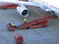 Fluggerätmechaniker sorgen für die Sicherheit der Flugzeuge